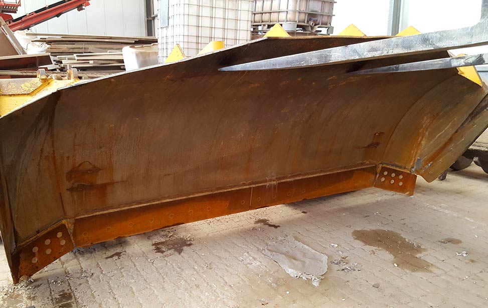 Blade to use with Caterpillar D6T XL Blade to use with Caterpillar D6T XL