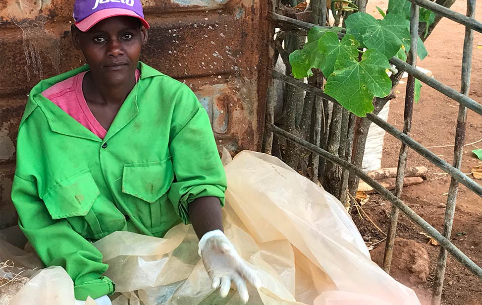 Worker at mukau plantation